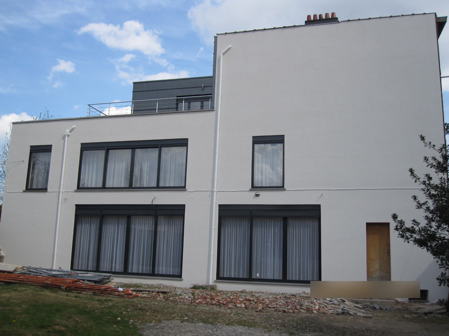 Après: Façade de maison après travaux d'enduits colorés